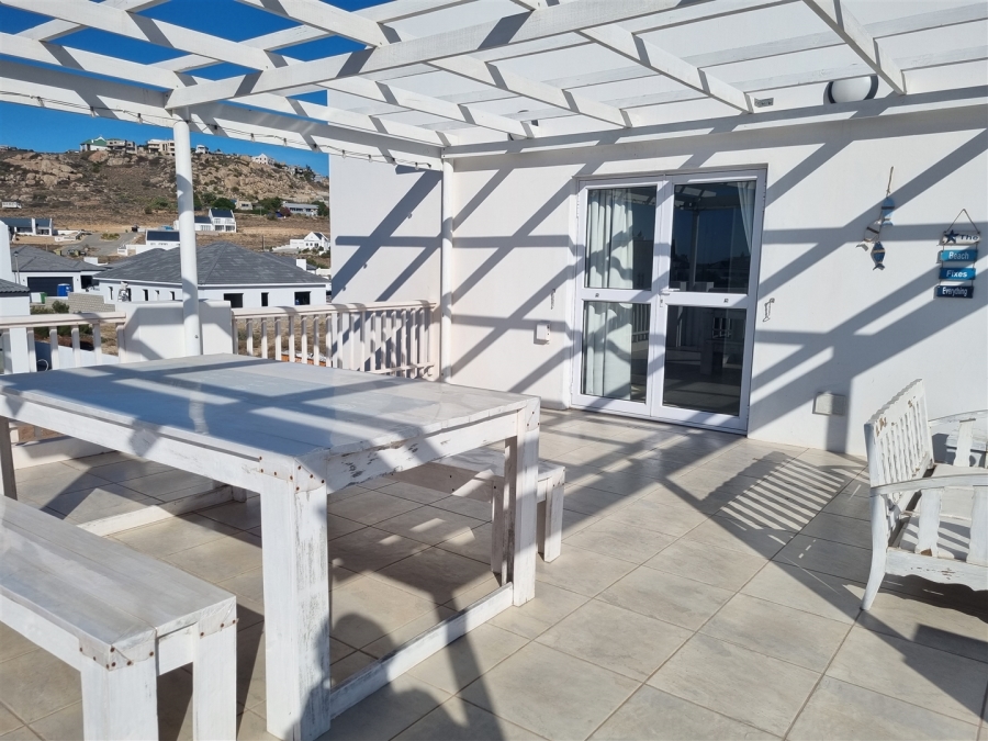 3 Bedroom Property for Sale in Sandy Point Western Cape